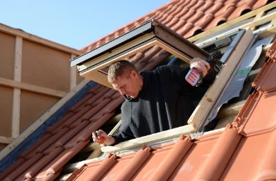 Pose de fenêtres de toit Velux à Mézilles